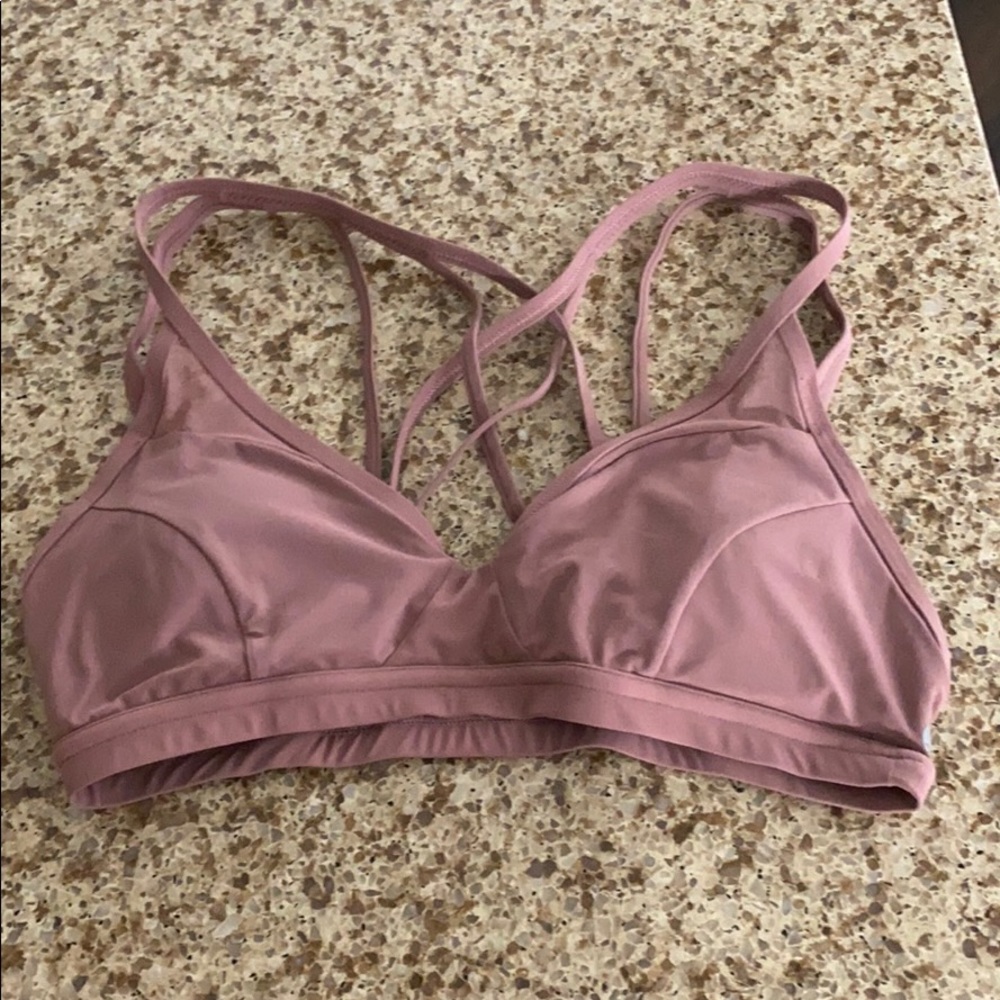 Lululemon sports bra